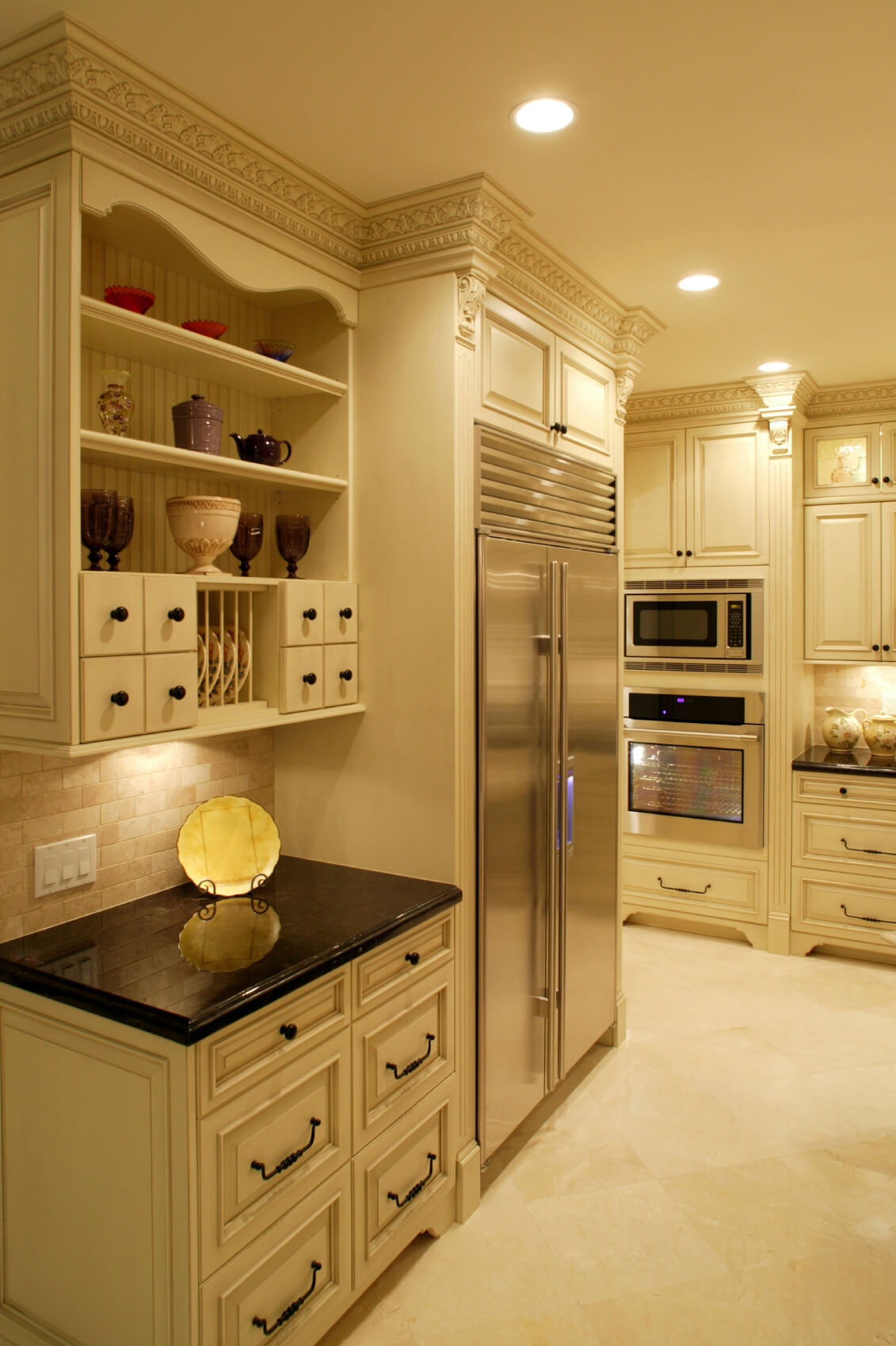 White And Beige Kitchen
 41 White Kitchen Interior Design & Decor Ideas PICTURES