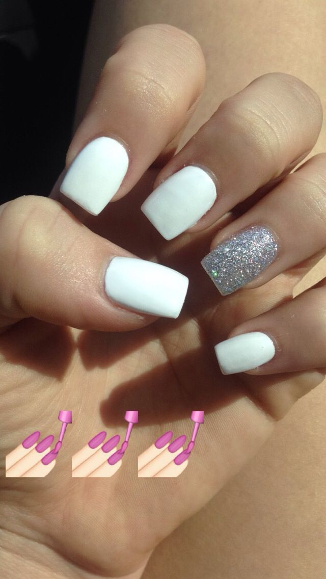 White And Glitter Nails
 Glitter Nails and White nails on Pinterest