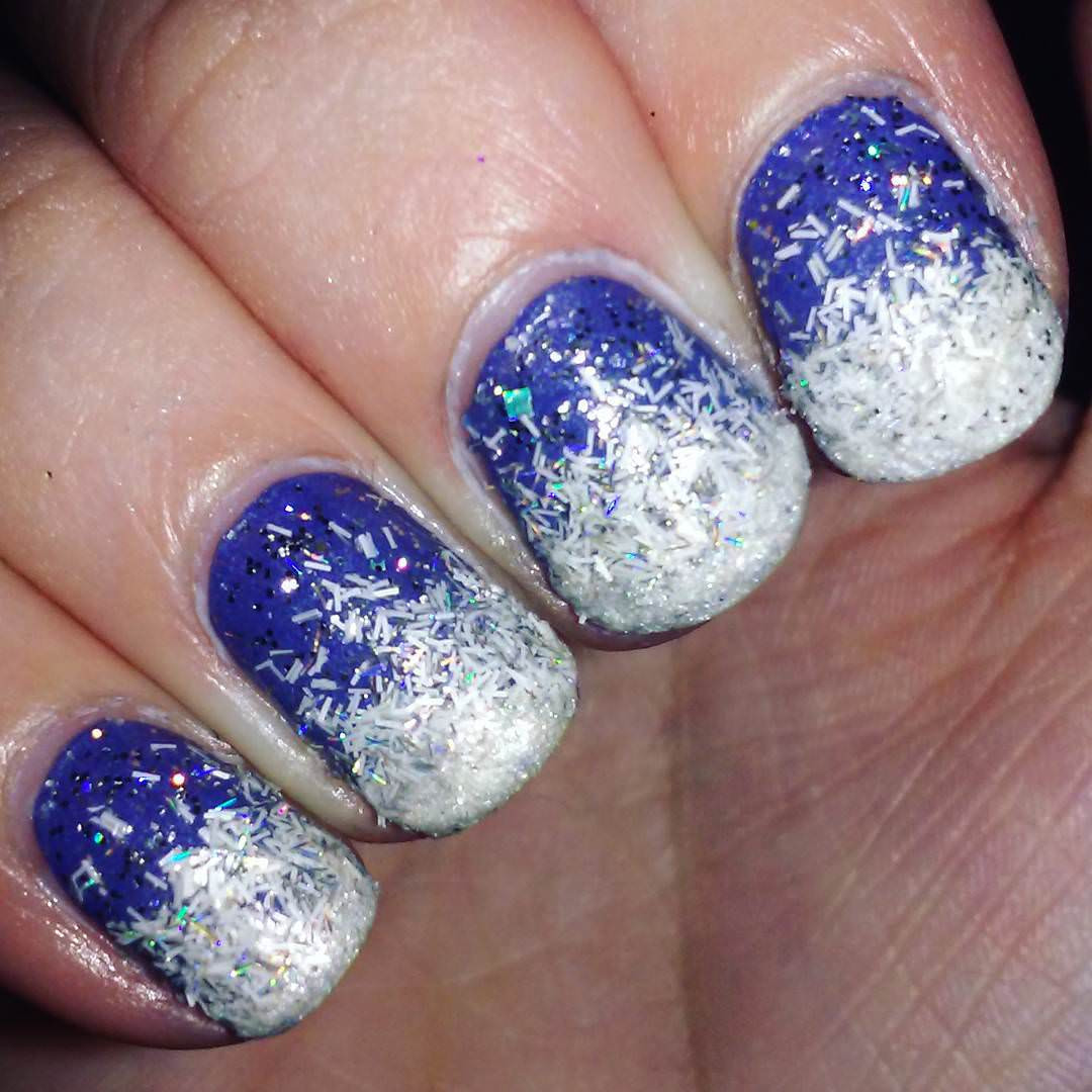 White And Glitter Nails
 Awesome Blue and White Nail Designs
