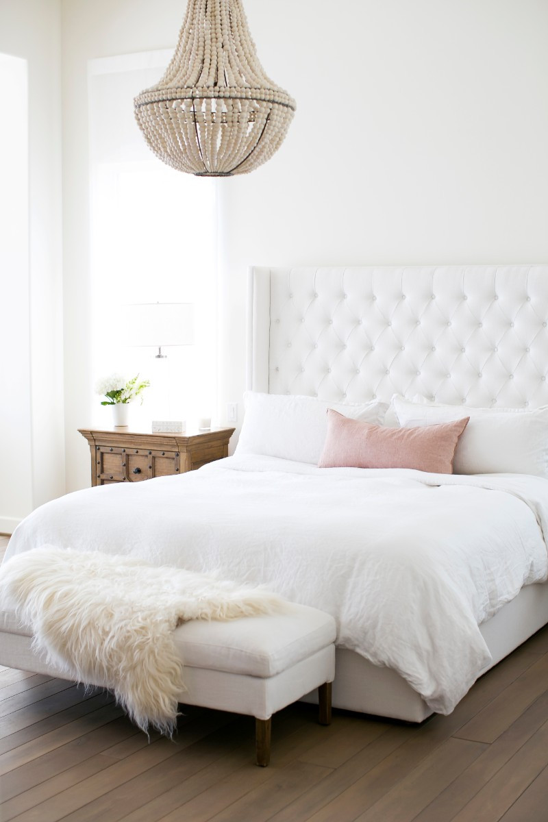White Bedroom Decorating Ideas
 Pinterest’s 10 Most Charming White Bedroom Designs