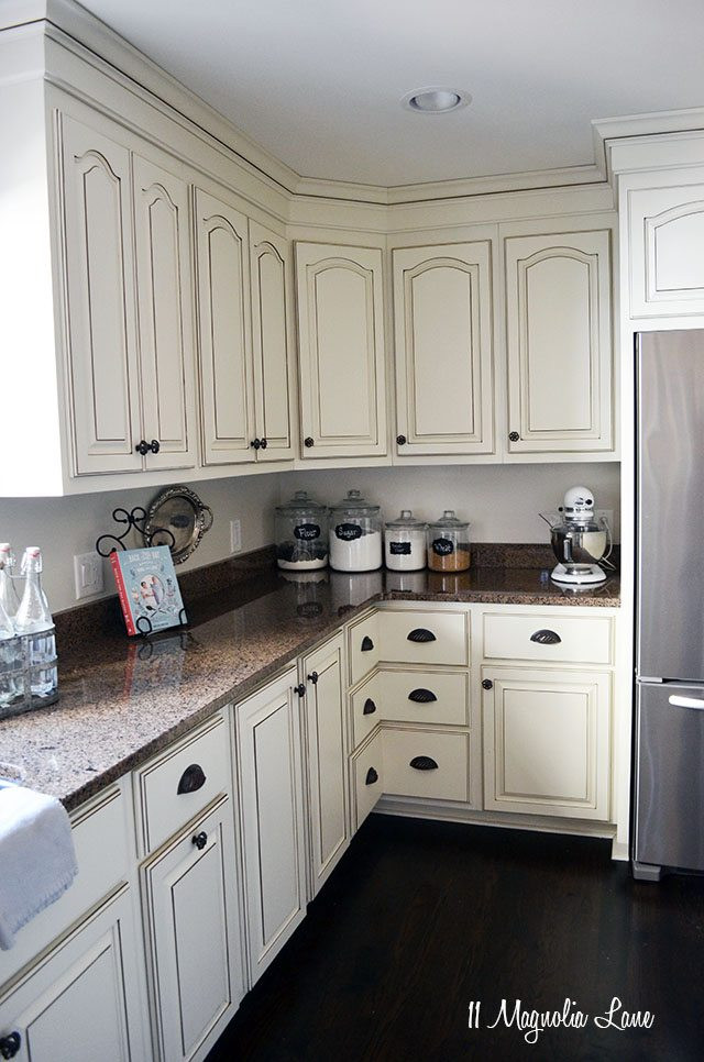 White Country Kitchen Cabinets
 New Paint in Our Kitchen