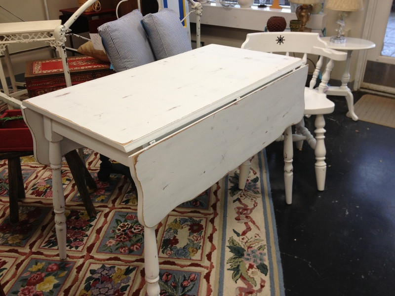 White Drop Leaf Kitchen Table
 White Painted Drop Leaf Kitchen Table Simply Vintage of