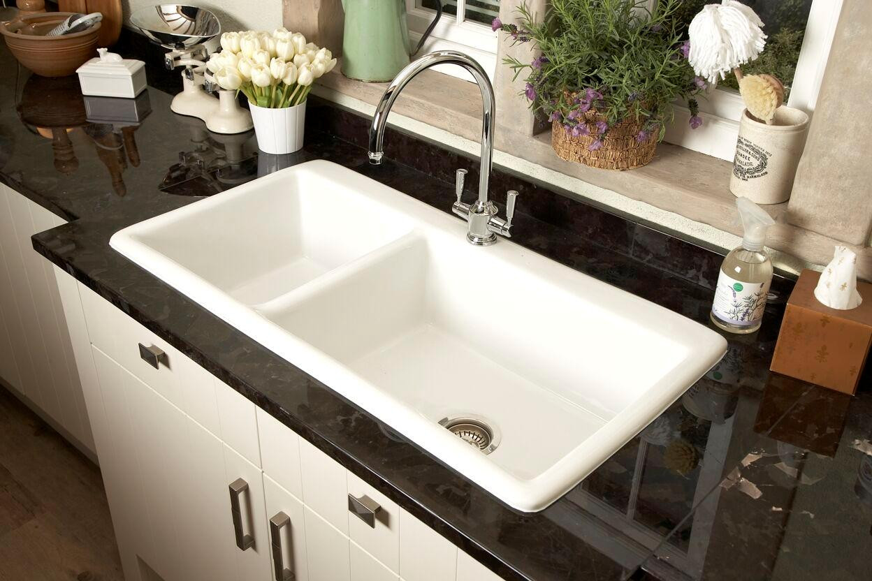 White Porcelain Kitchen Sink
 Kitchen Sink Spotlight Ceramic Kitchen Sink Pros and Cons