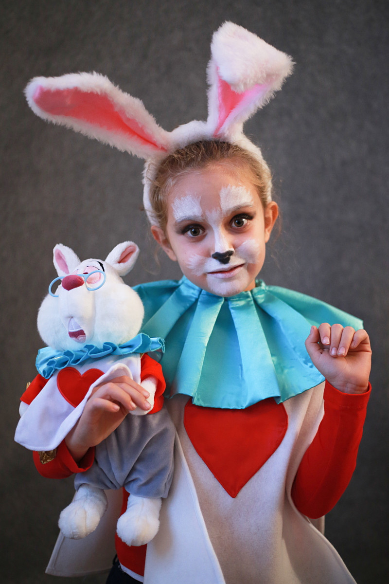 White Rabbit Costume DIY
 DIY Halloween kids costumes white rabbit Fannice Kids Fashion