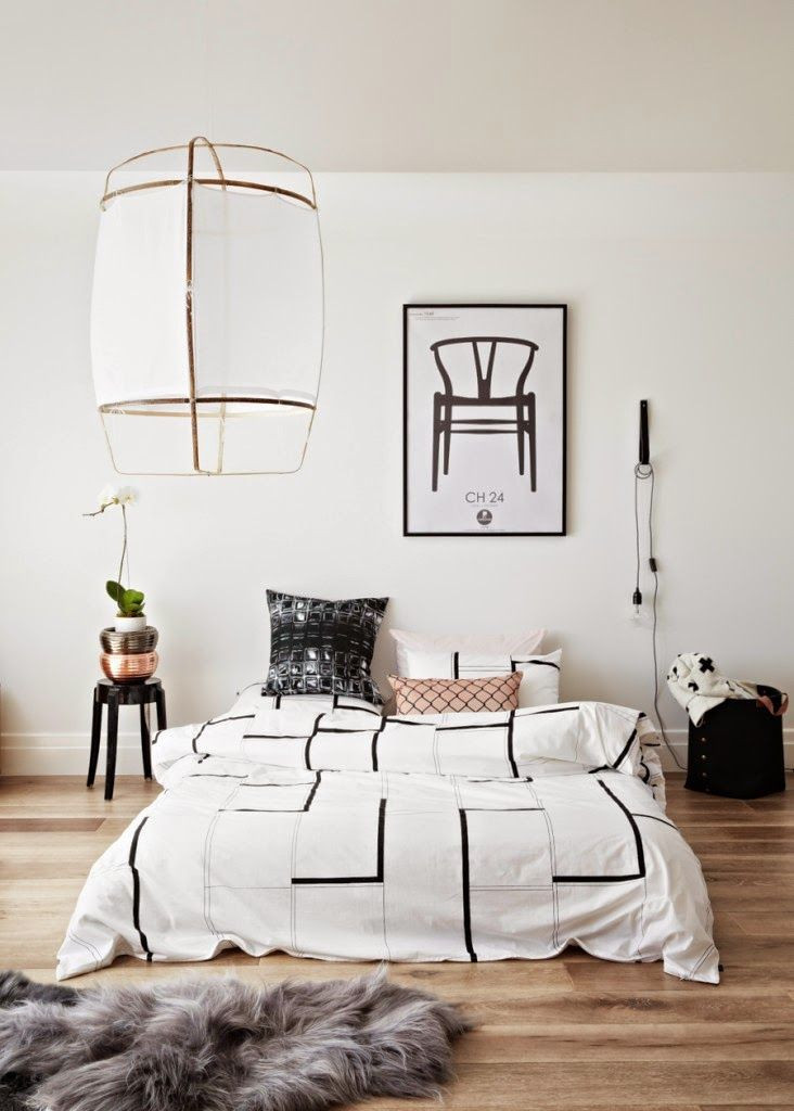 White Wall Bedroom Ideas
 How To Decorate A Bedroom With White Walls