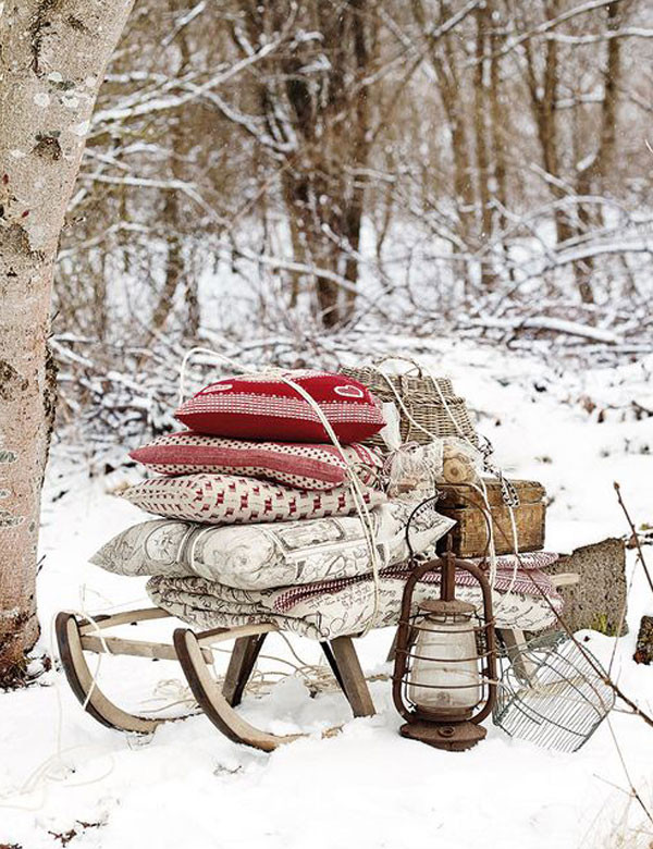 Winter Picnic Ideas
 Snow picnic inspirations for a beautiful outdoor weekend