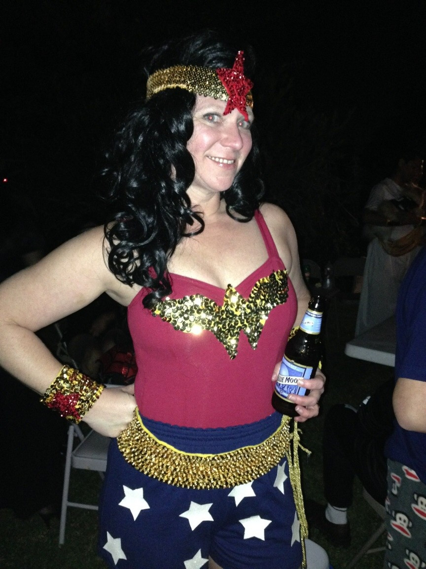 Wonder Woman Halloween Costume DIY
 DIY Halloween – Wonder Woman Costume – Oh Oh Something