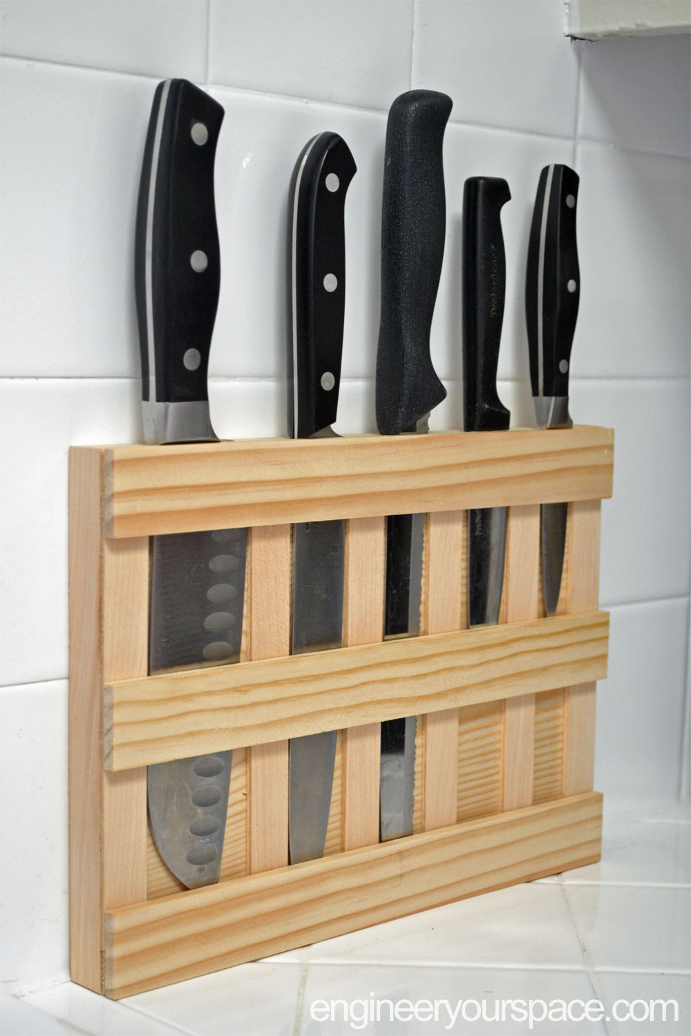 Wood Rack DIY
 DIY wall mounted wood knife rack