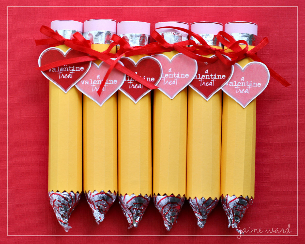 Arts And Crafts Valentines Gift Ideas
 8 Cute Valentine s Day Ideas That Are So Simple A Child