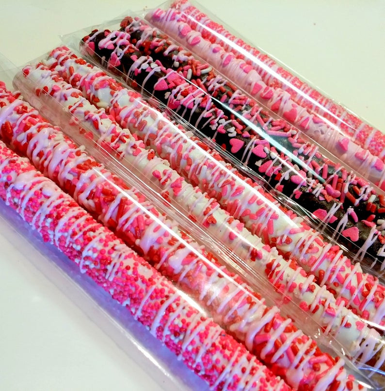 Chocolate Covered Pretzels For Valentines Day
 VALENTINE S DAY chocolate covered pretzels