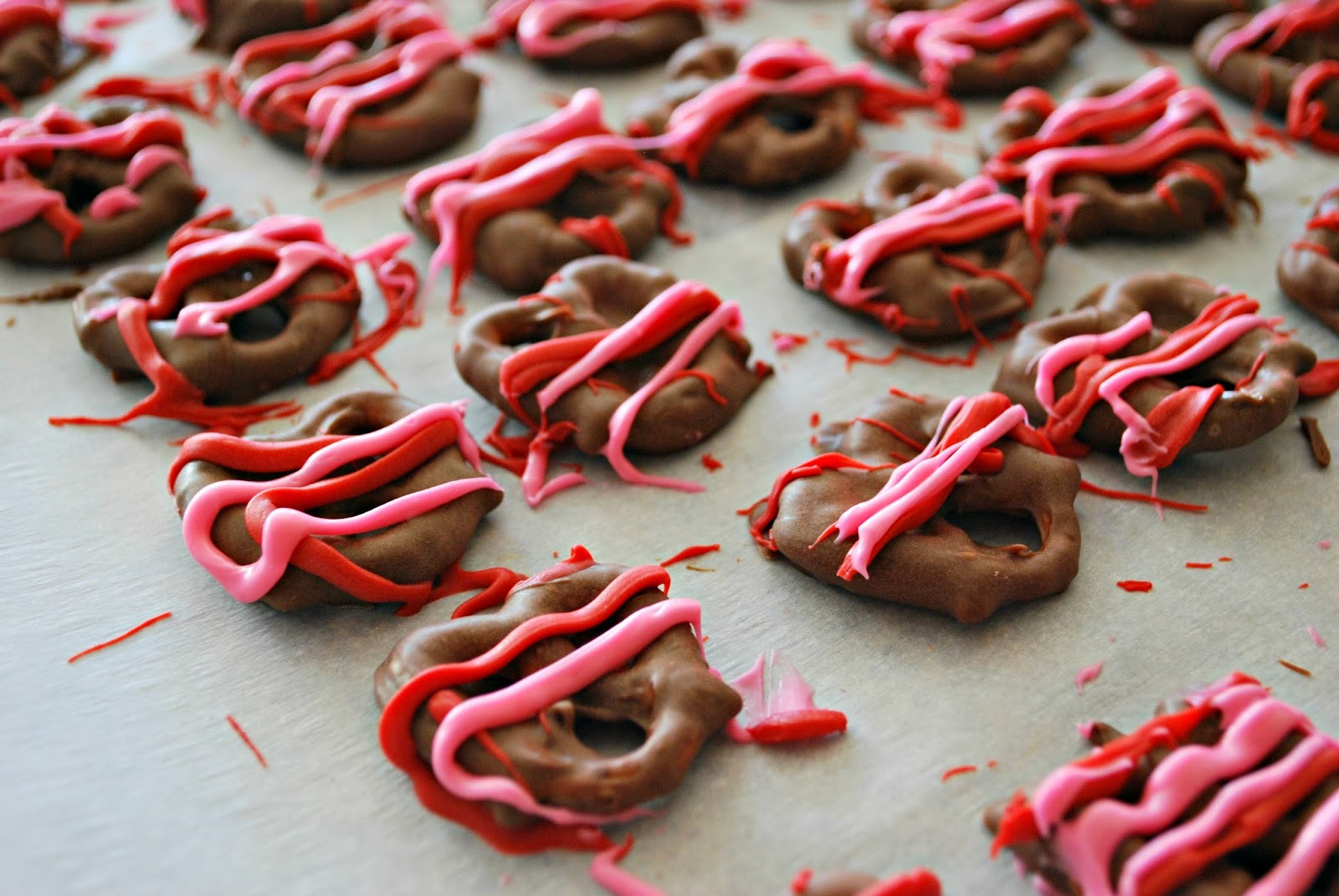 Chocolate Covered Pretzels For Valentines Day
 How To Make Chocolate Covered Pretzels for Valentine s Day