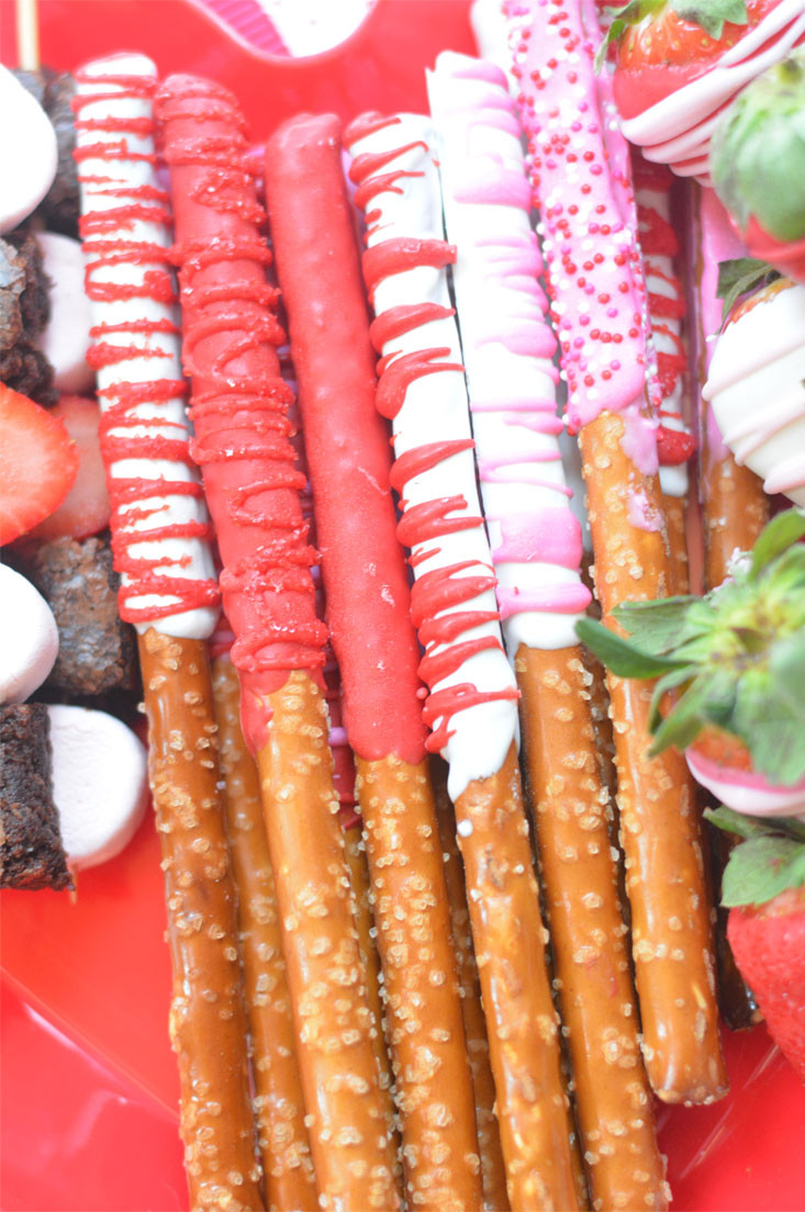 Chocolate Covered Pretzels For Valentines Day
 Valentine Chocolate Covered Pretzels Valentine s Day Treat