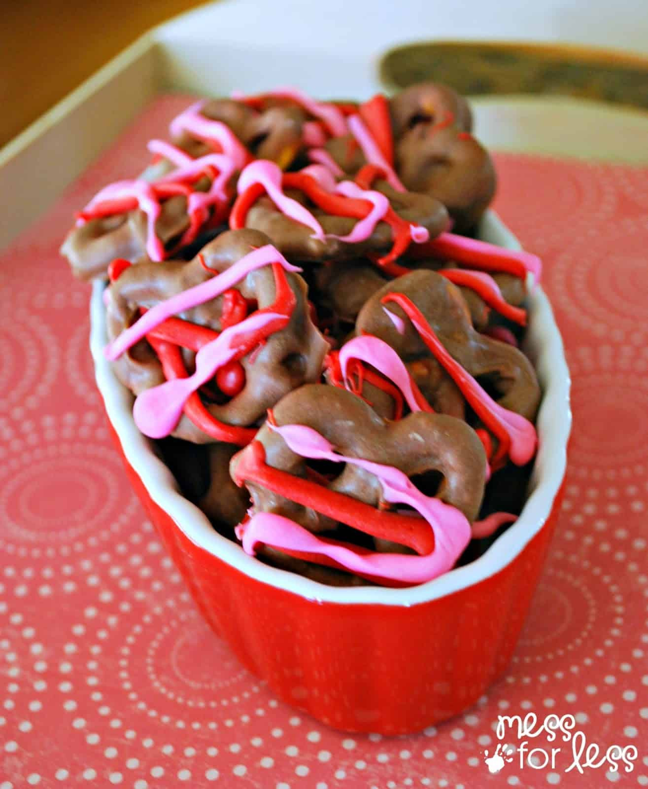 Chocolate Covered Pretzels For Valentines Day
 How To Make Chocolate Covered Pretzels for Valentine s Day