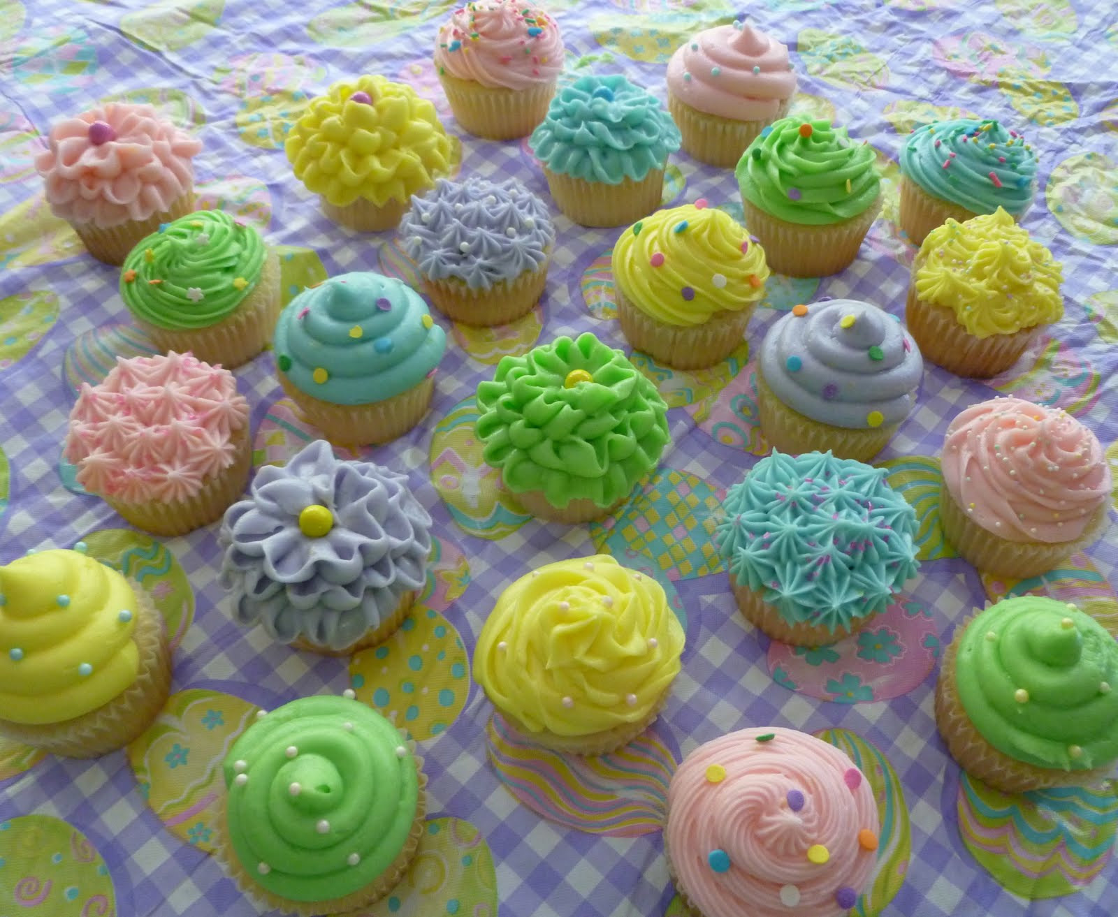 Cupcakes For Easter
 Indulge With Me Easter Spring cupcakes