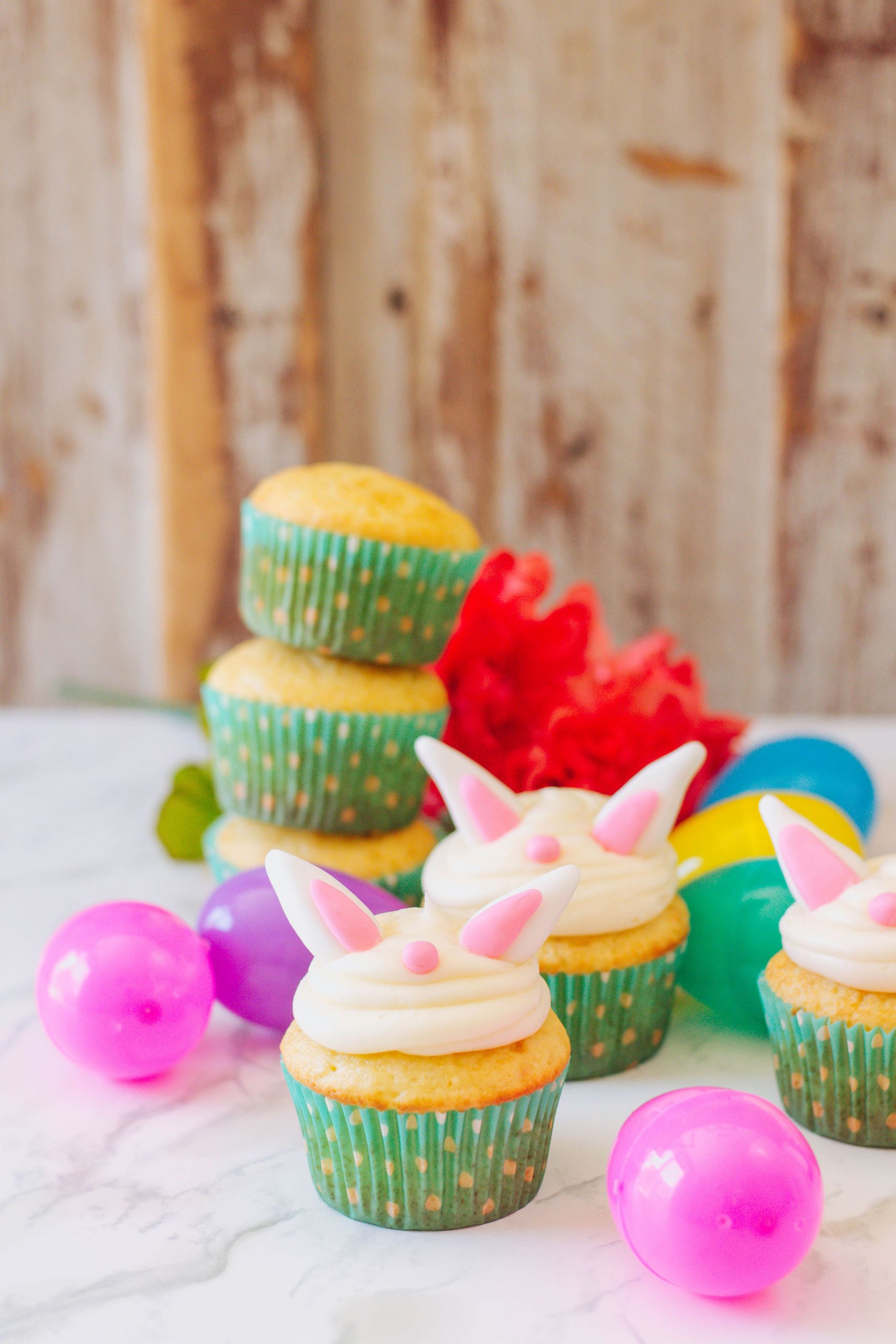 Cupcakes For Easter
 Easter Bunny Cupcakes
