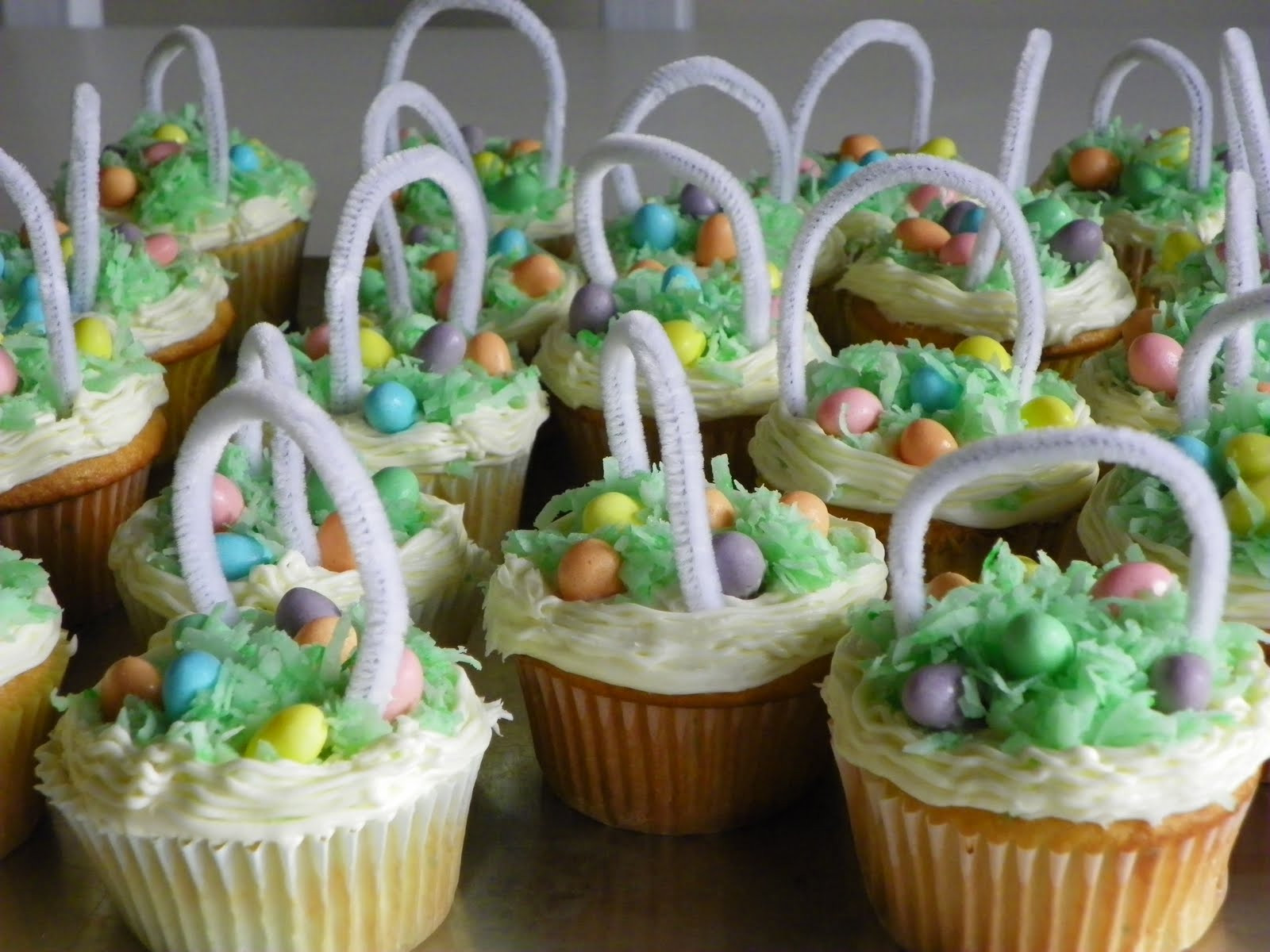 Easter Basket Cupcakes
 Piles of Projects Easter Basket Cupcakes