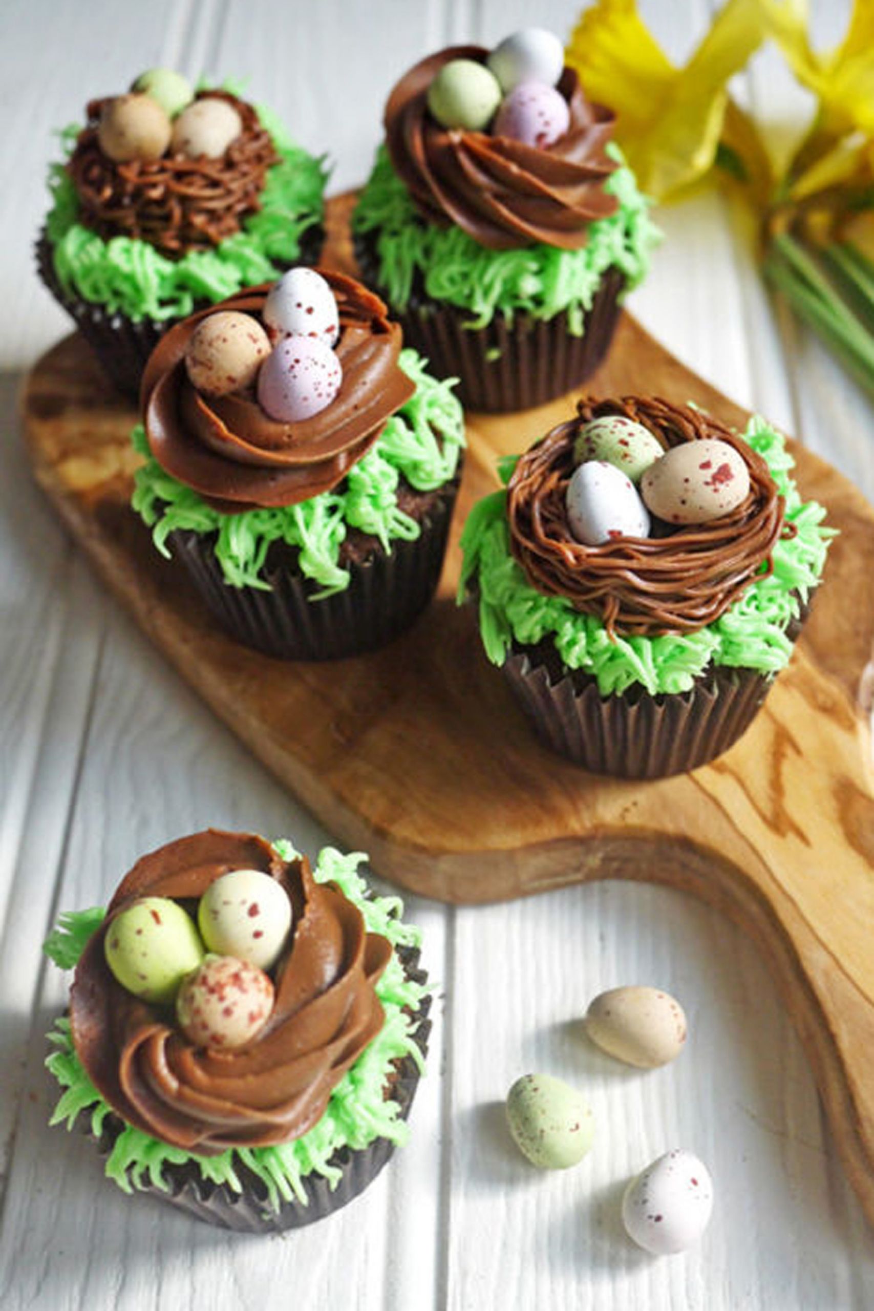 Easter Cupcakes Images
 20 Easy Easter Cupcake Ideas Cute Recipes for Spring