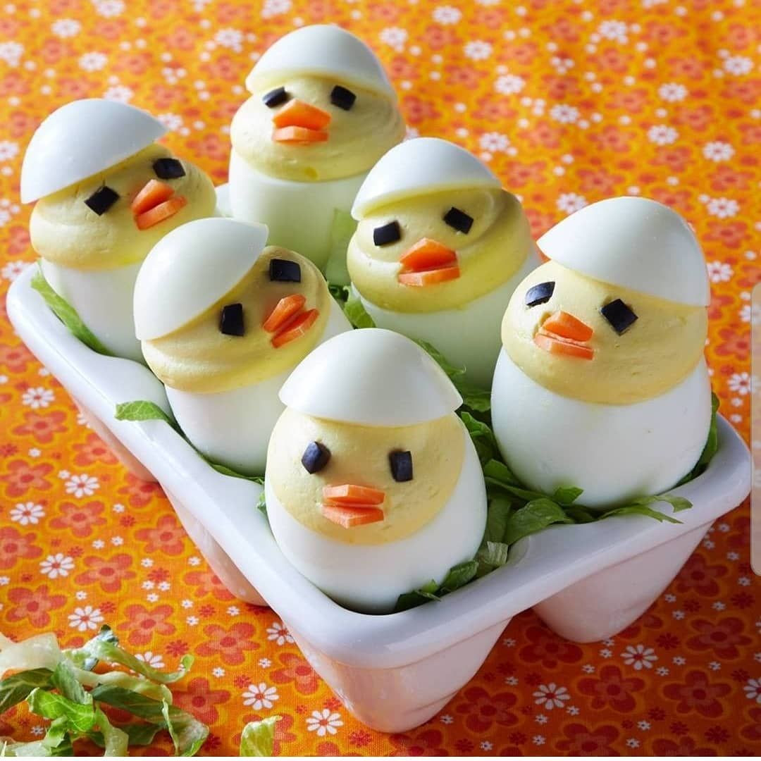 Easter Deviled Eggs
 Saw these really cute Deviled Eggs from daisybrand
