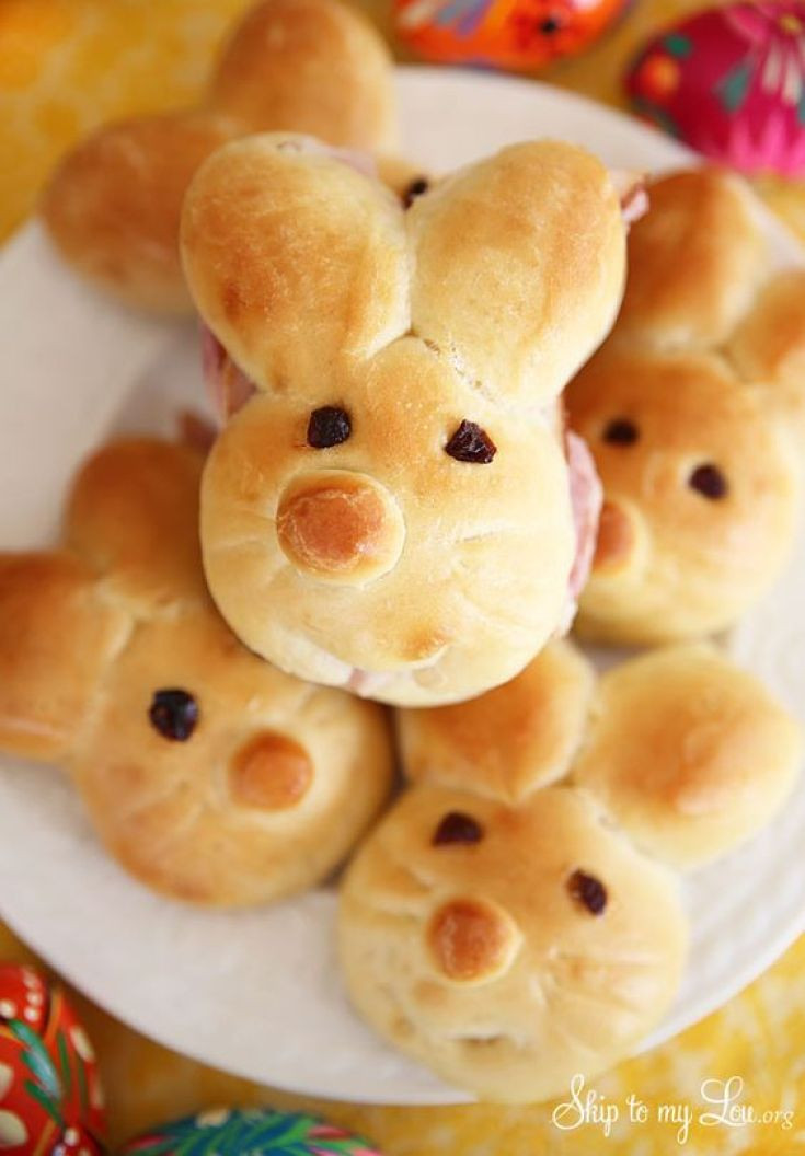 Easter Dinner Rolls
 15 of The Most Creative Easter Bread Recipes Moco choco