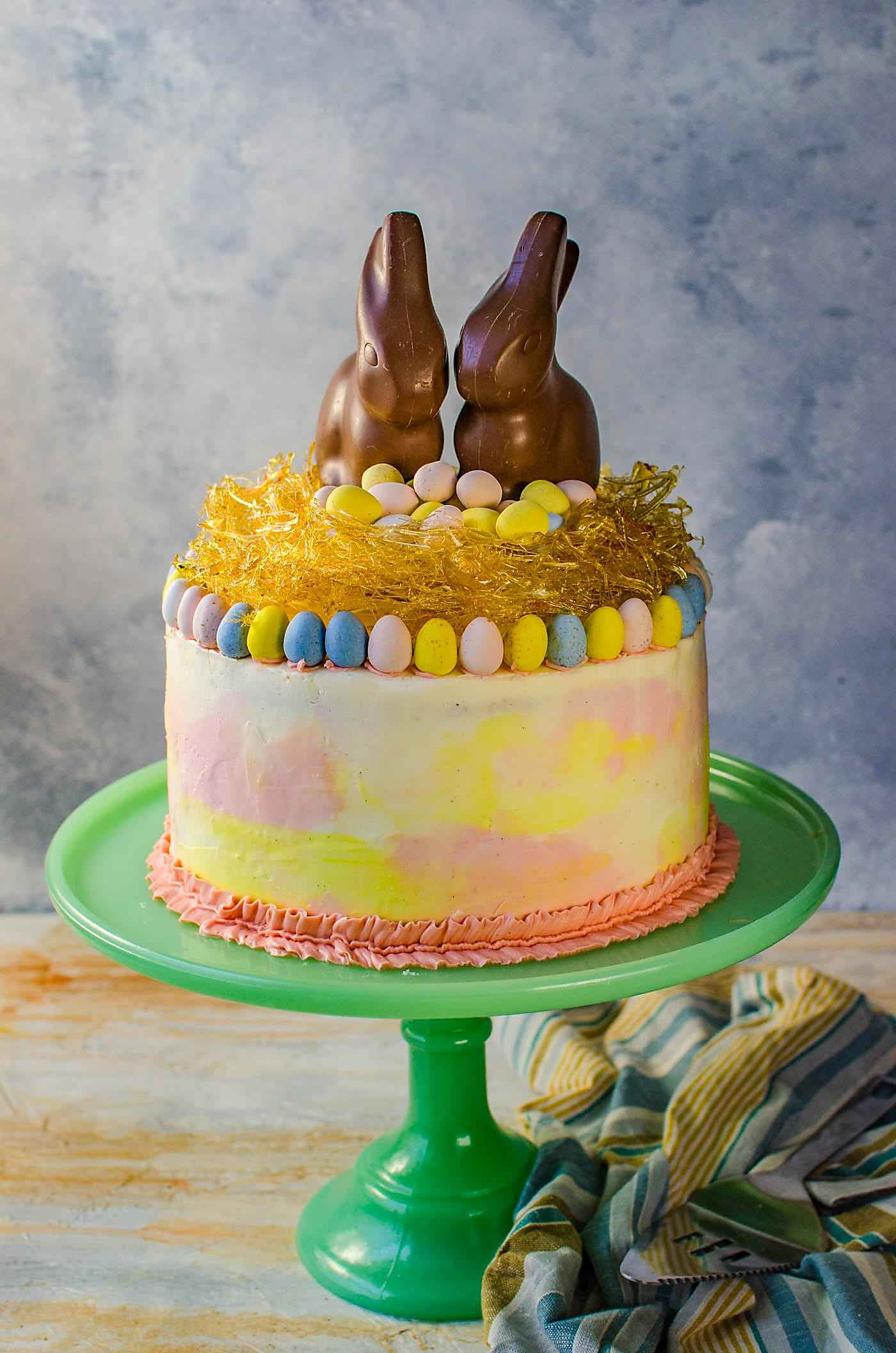 Easter Egg Cake Ideas
 Chai and Vanilla Cake with Vanilla Buttercream Pastel