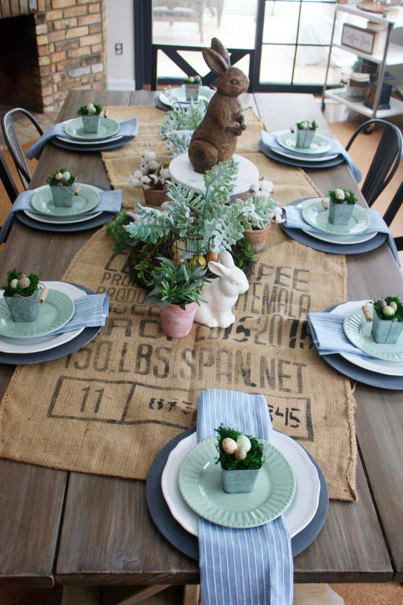 Easter Table Decor
 25 Gorgeous DIY Easter Tablescape Decorating Ideas For Spring