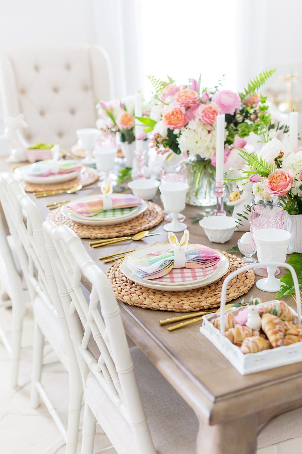 Easter Table Decor
 Colorful Easter Table Decor