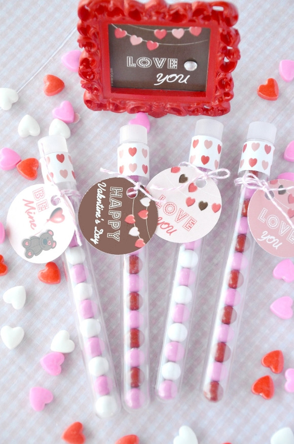 Easy To Make Valentine Gift Ideas
 24 Cute and Easy DIY Valentine’s Day Gift Ideas