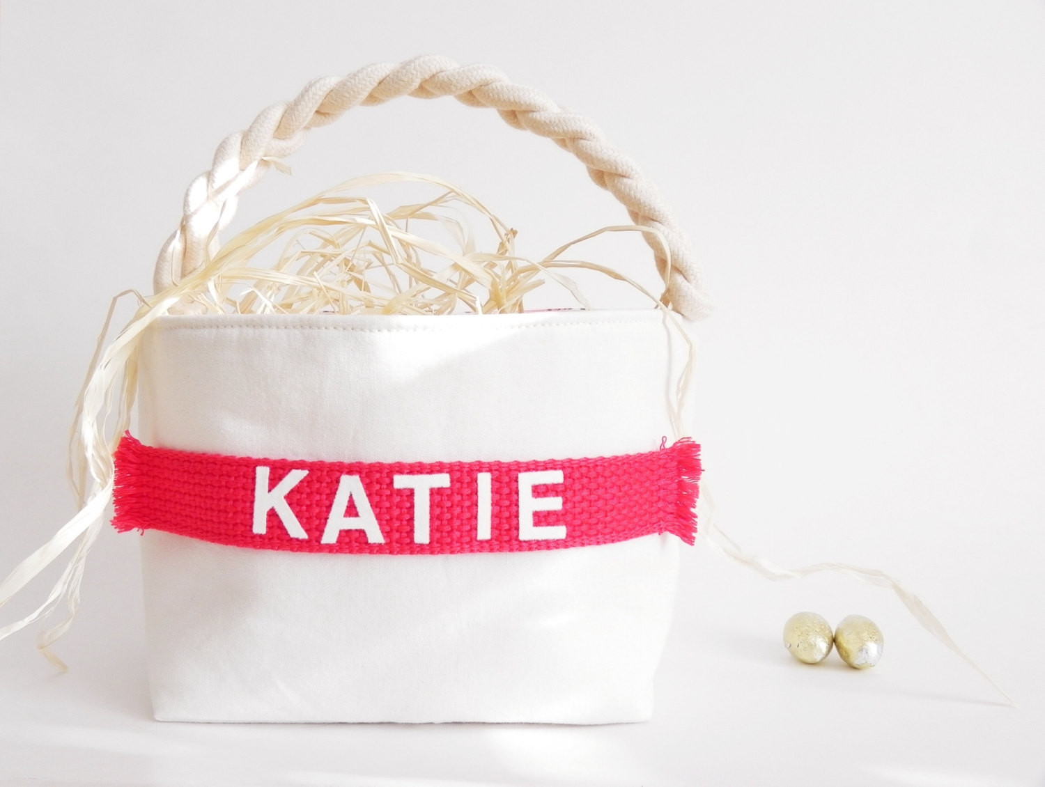 Personalized Easter Gift
 17 Adorable Handmade Easter Basket Designs