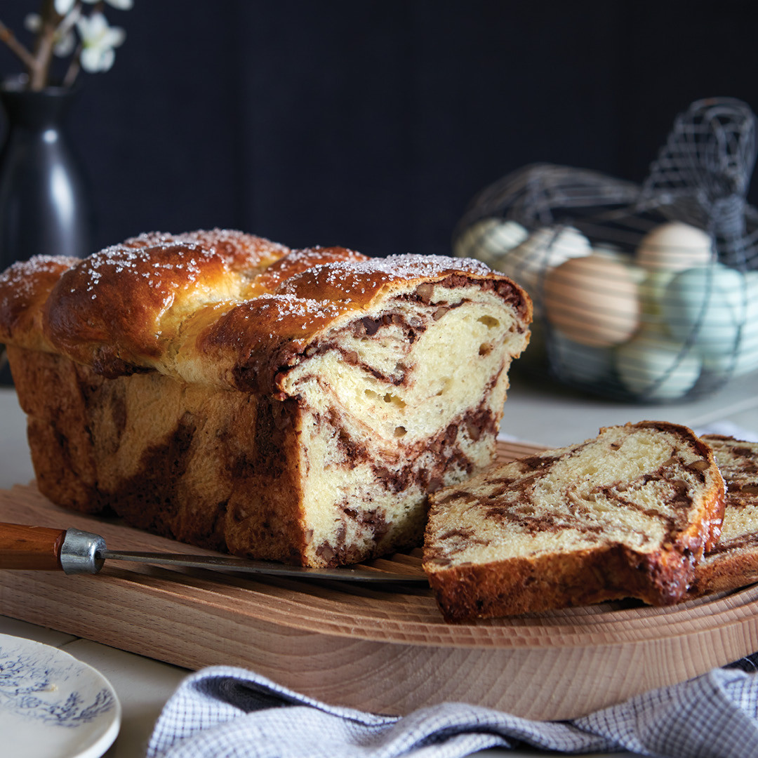 Romanian Easter Bread
 Romanian Easter Bread with Chocolate and Nuts Recipe