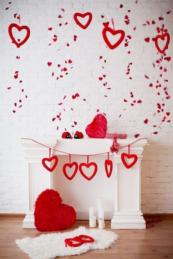 Romantic Decorating Ideas For Valentines Day
 35 Stunning And Romantic Valentine s Day Decorations Ideas
