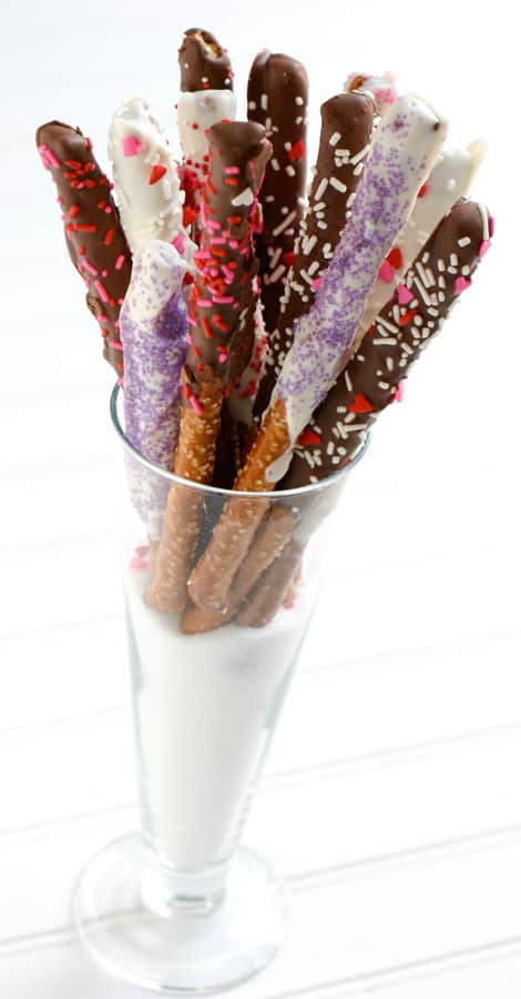 Valentine Chocolate Covered Pretzels
 Eclectic Recipes Chocolate Dipped Pretzels for Valentine