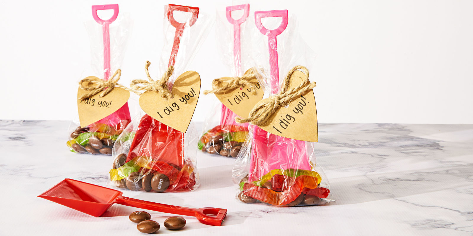 Valentine Gift Bags Ideas
 Cute Valentine s Day Goo Bags