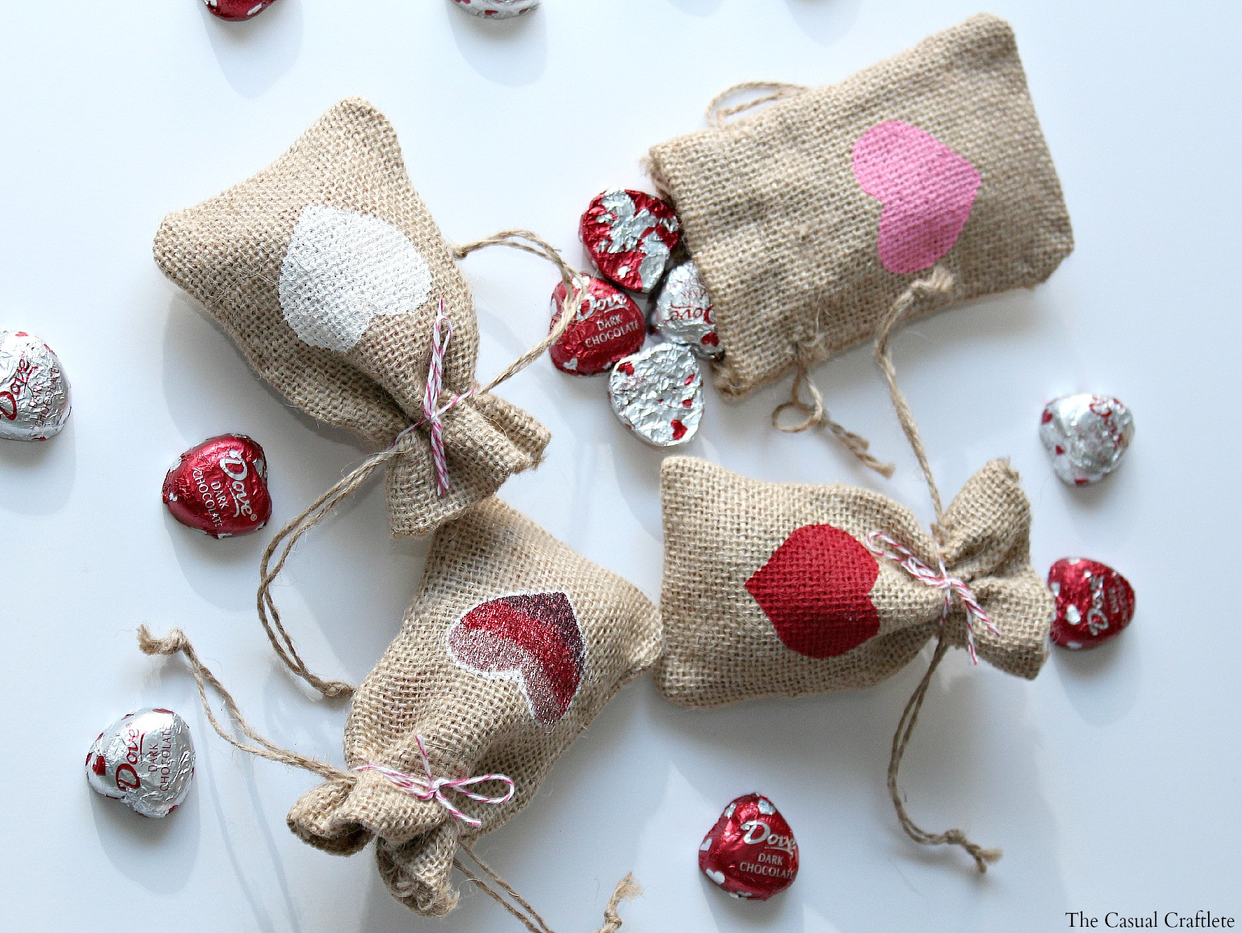 Valentine Gift Bags Ideas
 DIY Valentine s Day Burlap Gift Bags