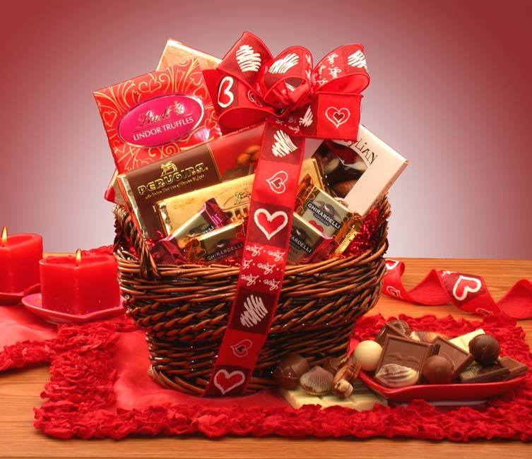 Valentine Gift Boxes Ideas
 Valentine Gift Baskets Ideas InspirationSeek