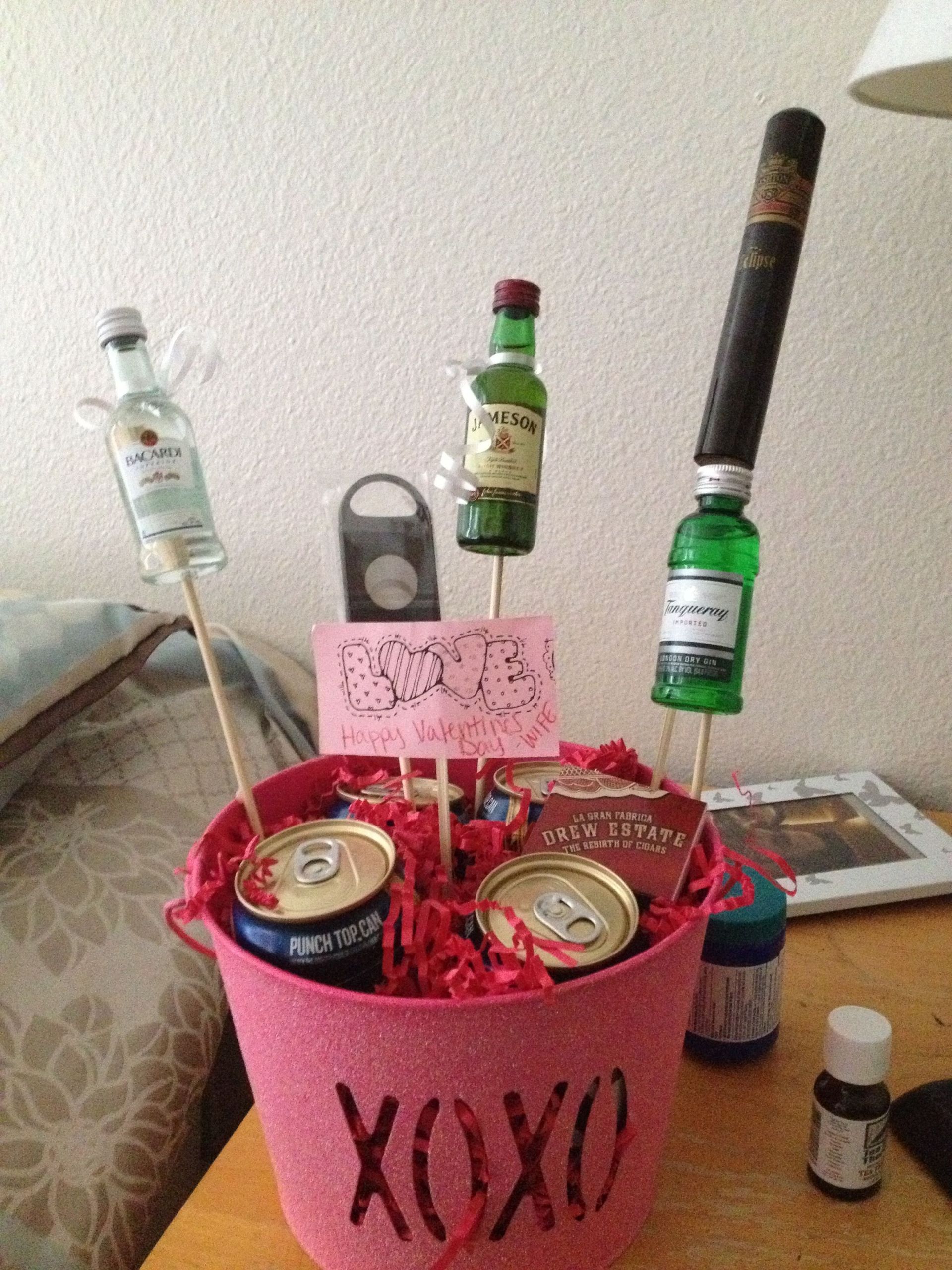 Valentine Gift Husband Ideas
 I would do this in Christmas a theme t for husband