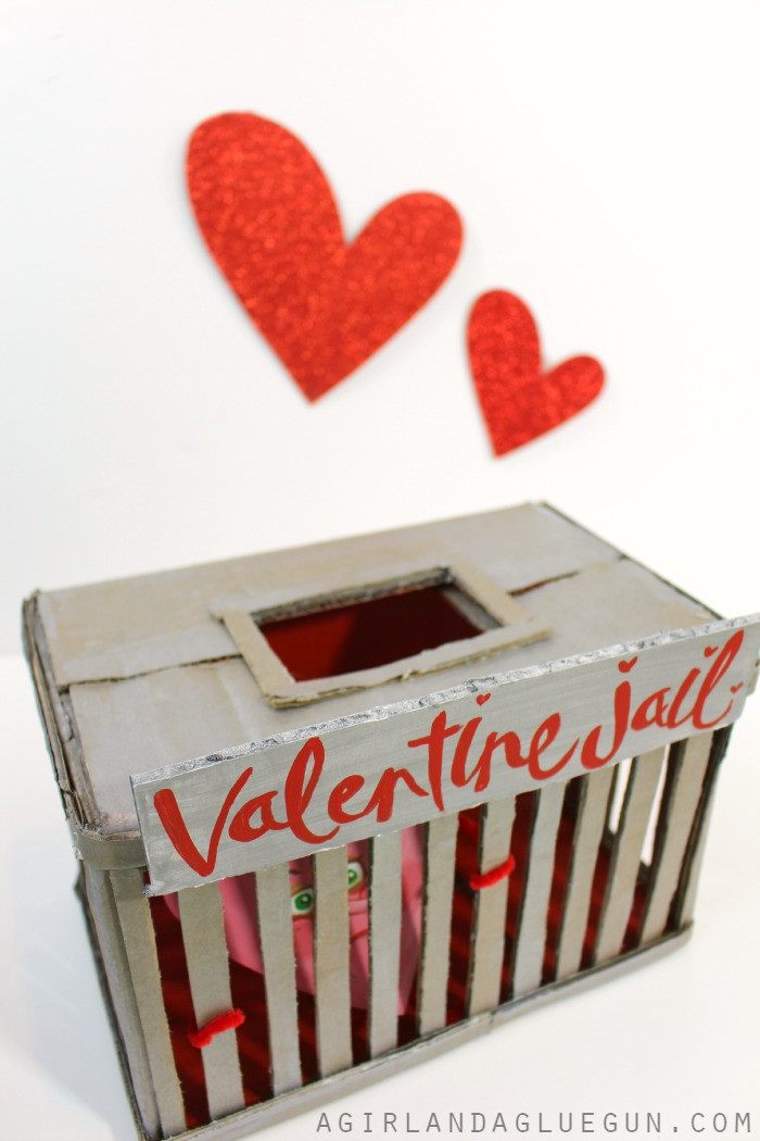 Valentine Gift Ideas For High School Girlfriend
 Valentine Day s boxes for School with Plaid crafts A