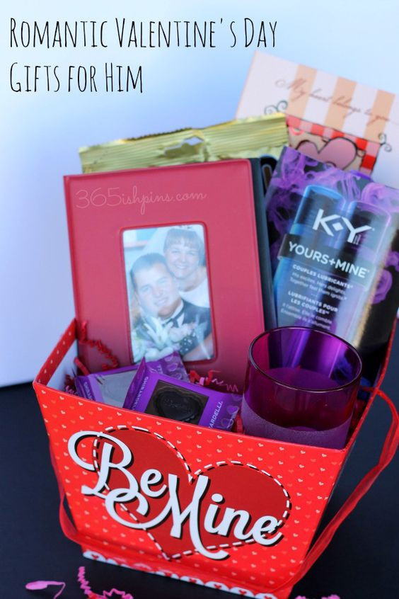 Valentine Gift Ideas Men
 15 DIY Romantic Gifts Basket For Valentine s Day Feed