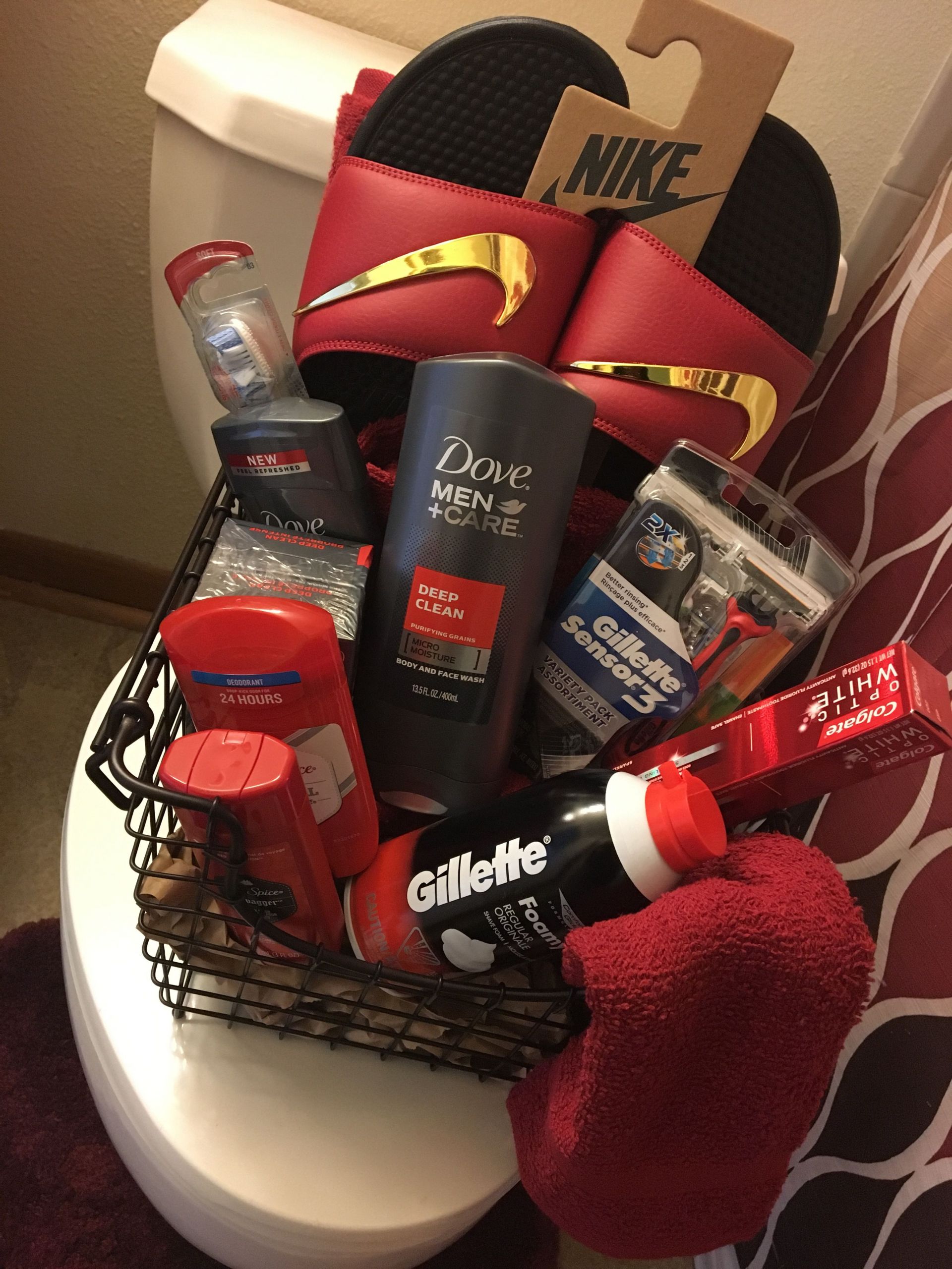 Valentine Guy Gift Ideas
 Men bath spa