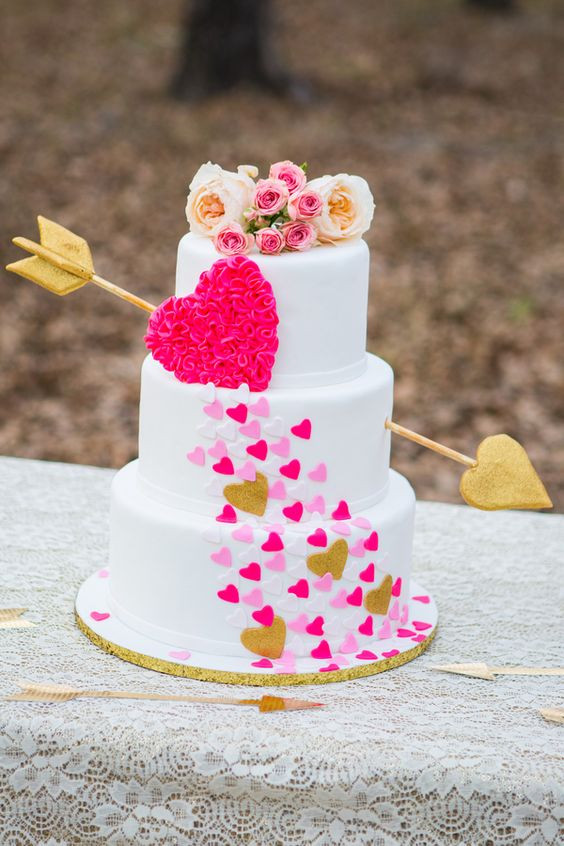 Valentine Wedding Cakes
 Valentine Wedding Cakes Arabia Weddings