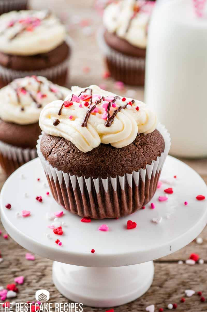 Valentine'S Day Cupcakes
 Double Chocolate Valentine s Day Cupcakes The Best Cake