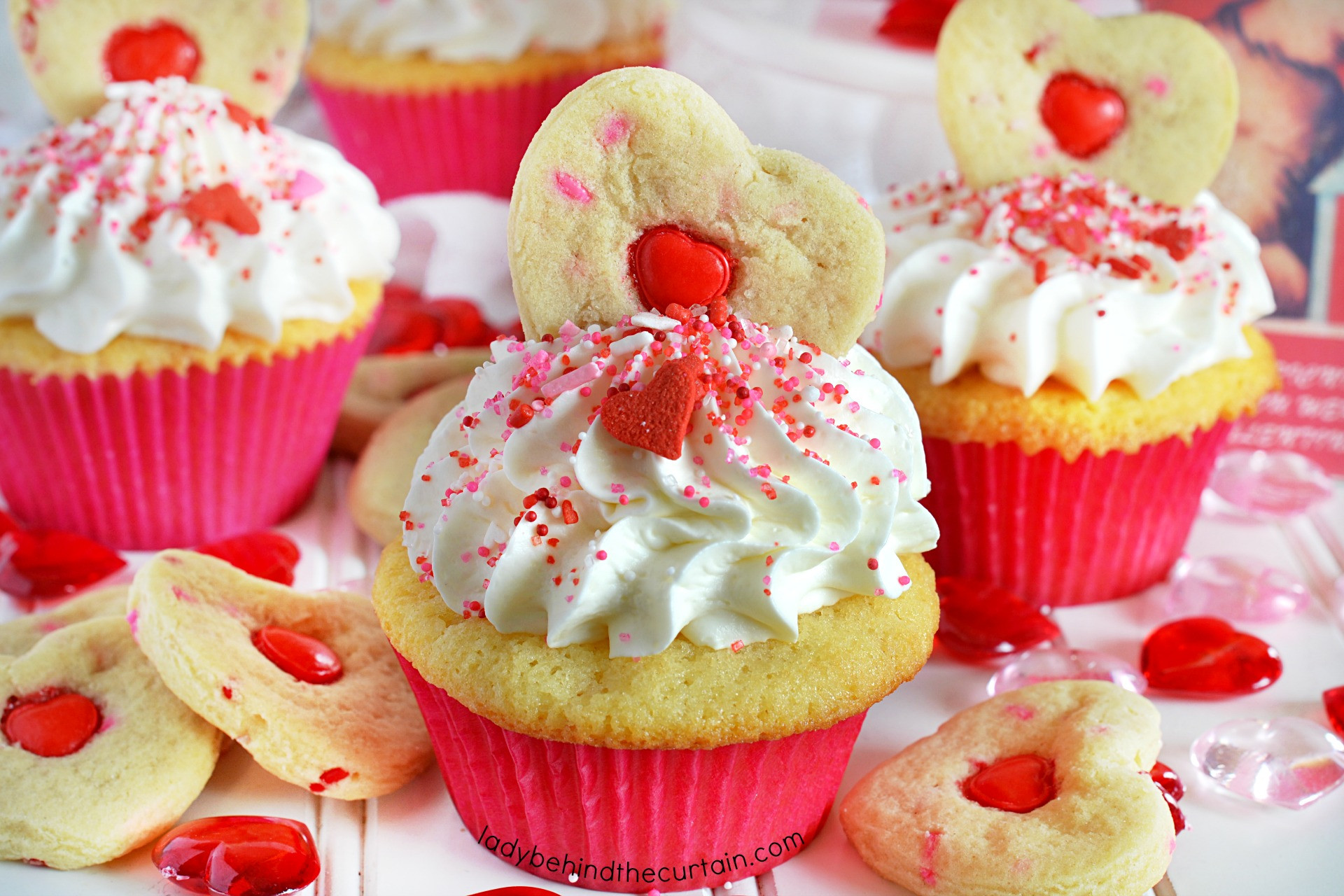 Valentine'S Day Cupcakes
 Strawberry Cream Filled Valentine s Day Party Cupcakes