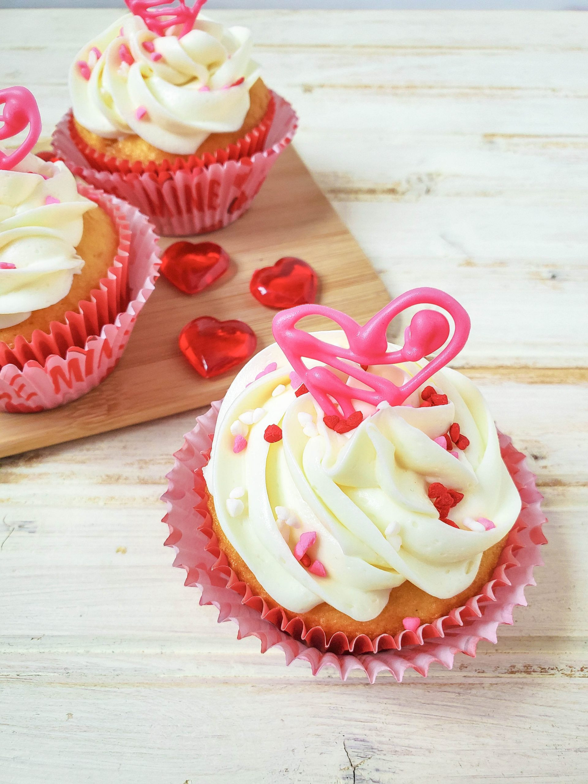 Valentine'S Day Cupcakes
 Easy Valentines Day Cupcakes with Edible Heart Topper