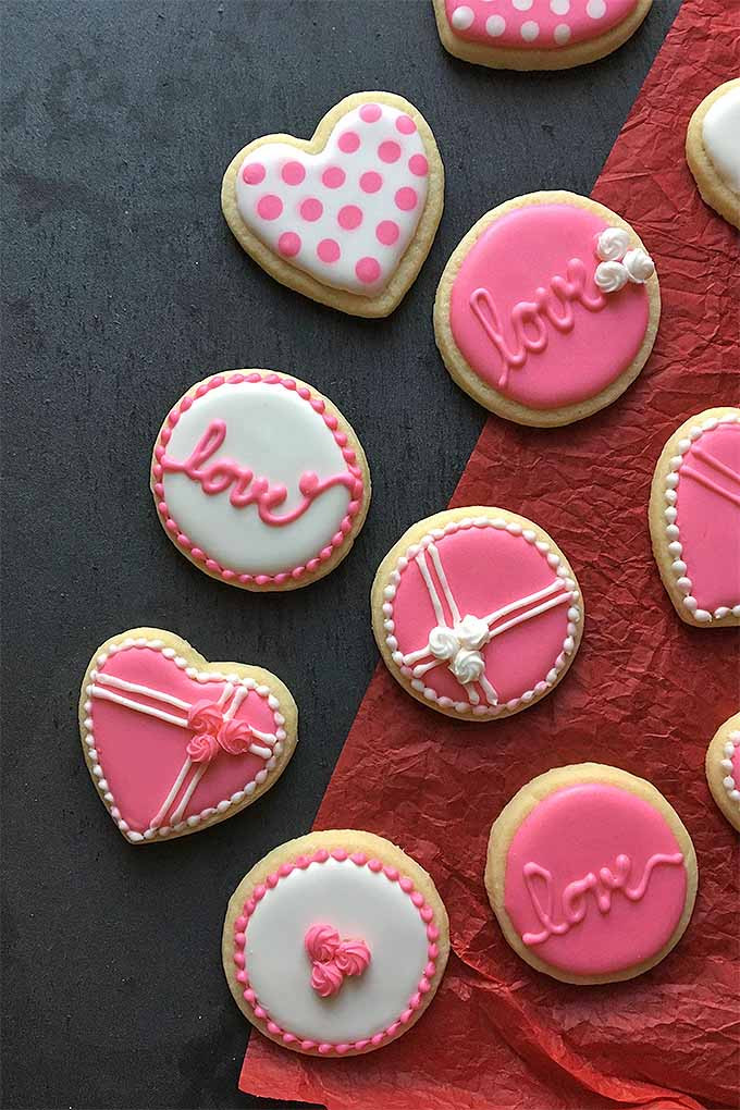 Valentine'S Day Sugar Cookies
 The Cutest Cookie Decorating Tips for Valentine s Day