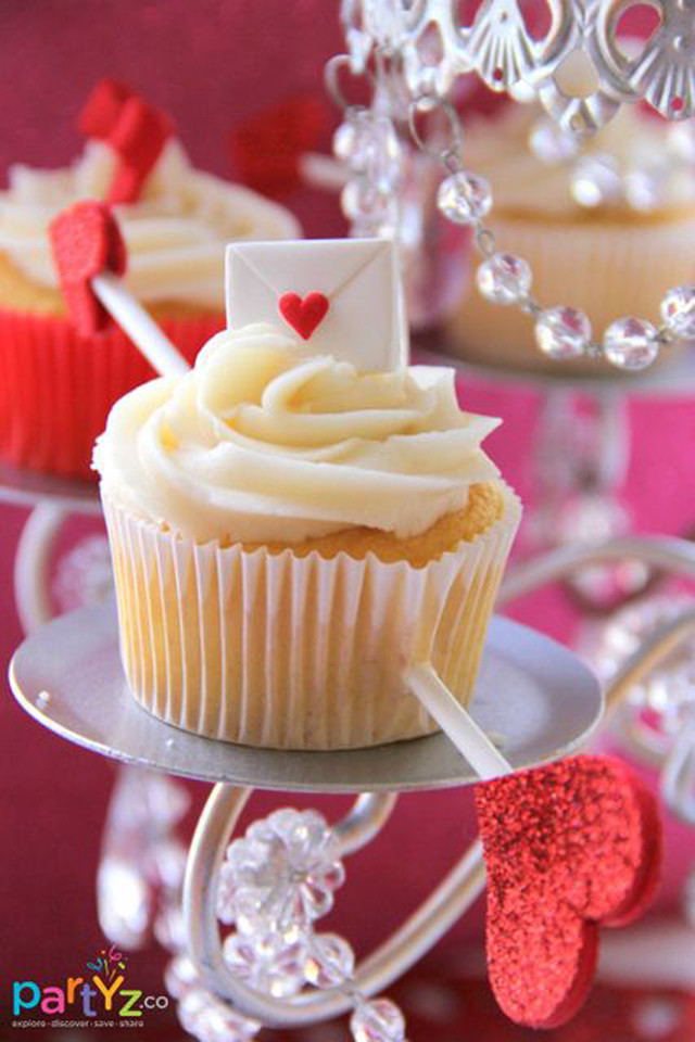 Valentines Day Cakes And Cupcakes
 25 Pretty Cupcakes for Valentine s Day e Charming Day