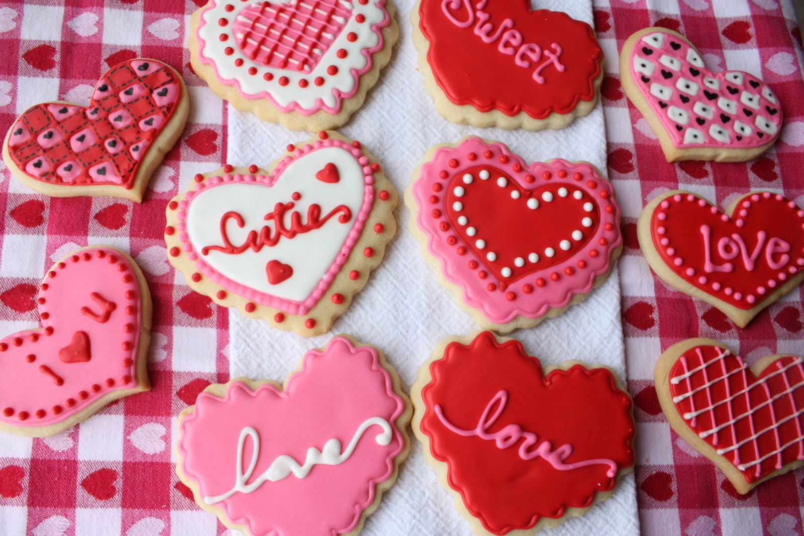 Valentines Day Cookies Delivery
 It s Written on the Wall Let s Learn How to Decorate