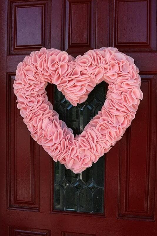 Valentines Day Wreath Ideas
 7 DIY Valentine s Day Wreath Ideas